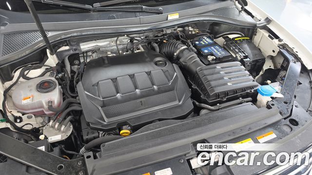 Volkswagen Tiguan 2022 — photo 6