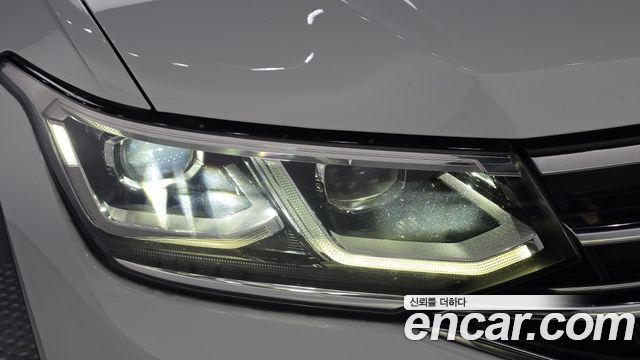 Volkswagen Tiguan 2022 — photo 8