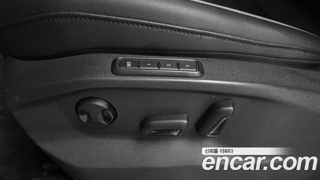 Volkswagen Tiguan 2022 — photo 29