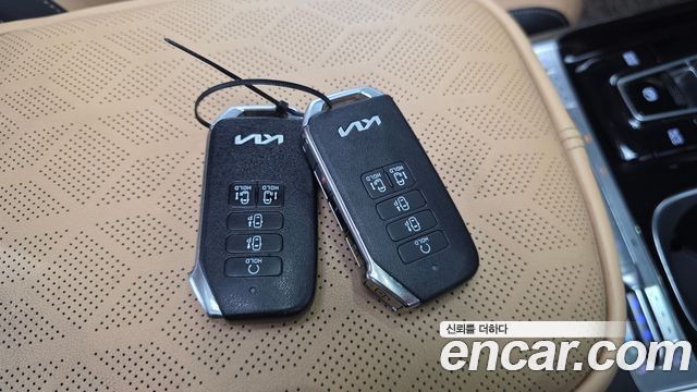 Kia Canival 2023 — photo 23