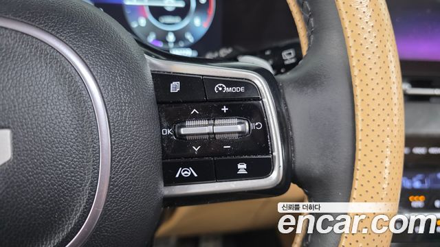 Kia Canival 2023 — photo 25