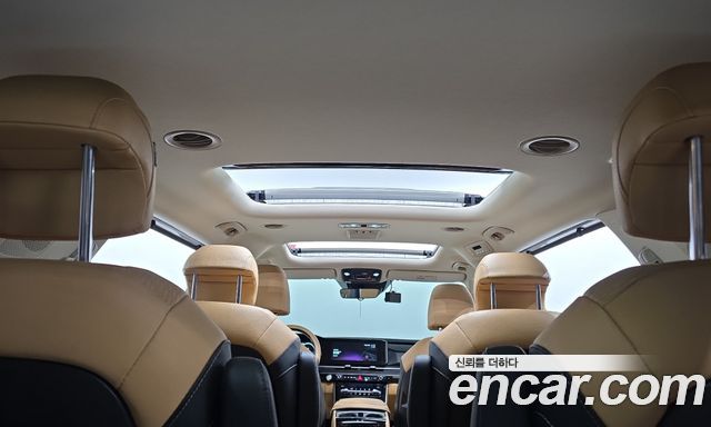 Kia Canival 2023 — photo 26