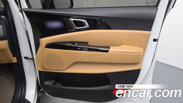 Kia Canival 2023 — photo 15