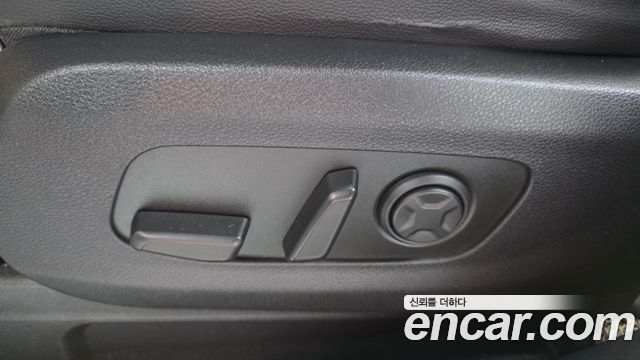 Kia Canival 2023 — photo 31