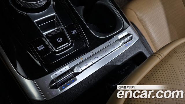 Kia Canival 2023 — photo 33