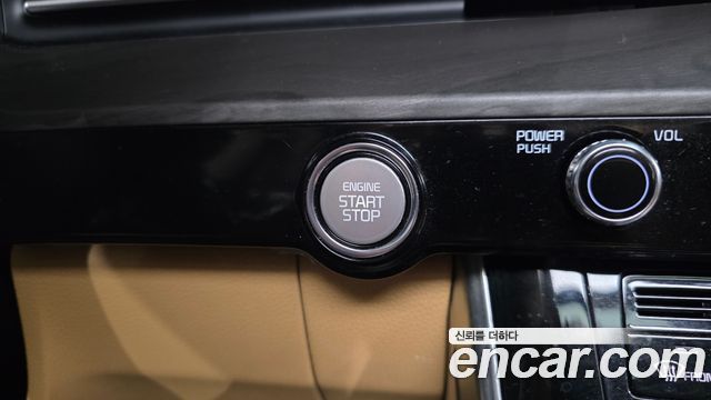 Kia Canival 2023 — photo 36