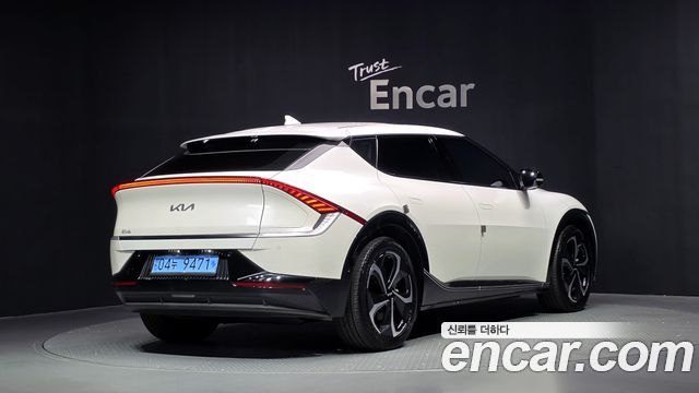 Kia EV6 2023 — photo 2