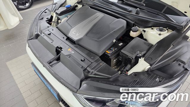 Kia EV6 2023 — photo 6