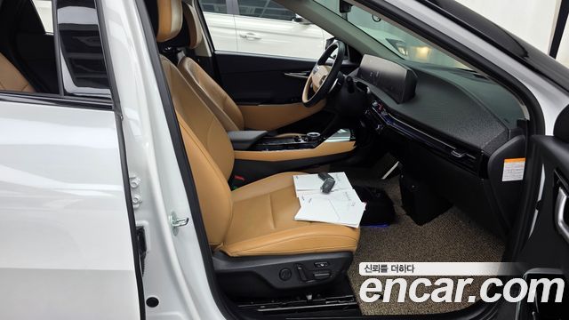Kia EV6 2023 — photo 17