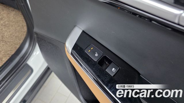 Kia EV6 2023 — photo 24