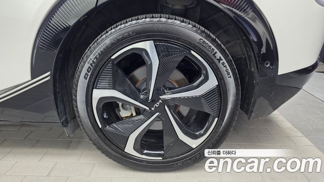 Kia EV6 2023 — photo 7