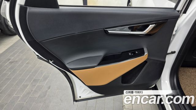 Kia EV6 2023 — photo 15