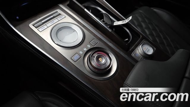 Genesis GV80 2022 — photo 12