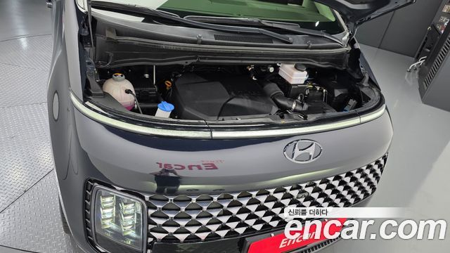 Hyundai Staria 2022 — photo 6