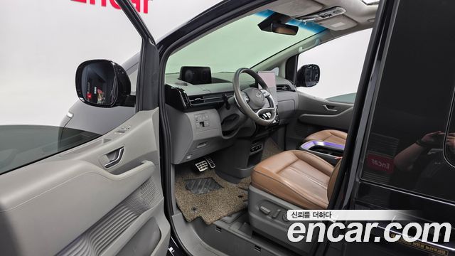 Hyundai Staria 2022 — photo 13