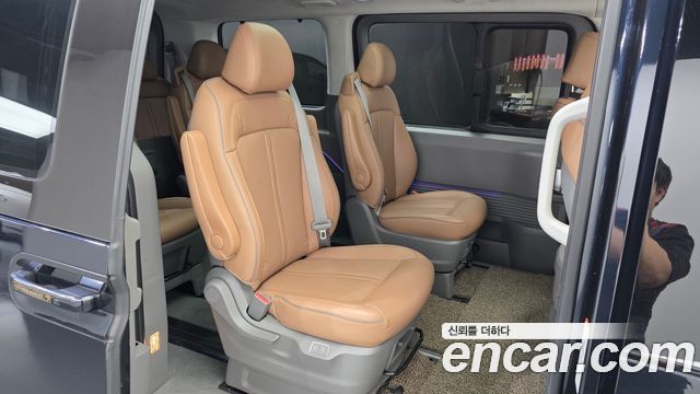 Hyundai Staria 2022 — photo 18