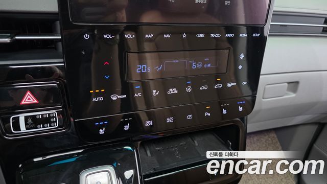 Hyundai Staria 2022 — photo 22