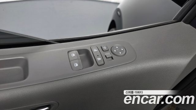 Hyundai Staria 2022 — photo 29