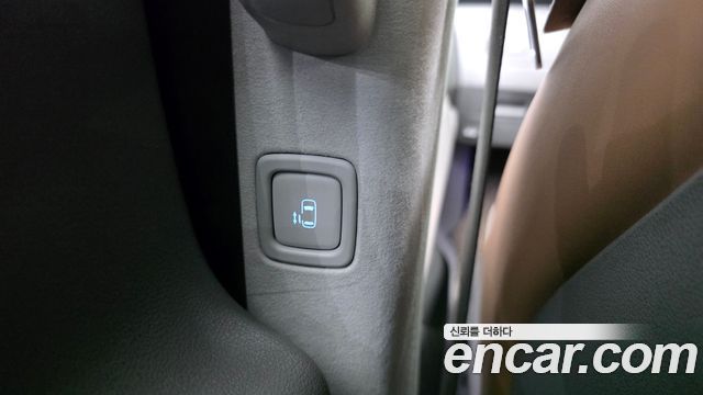 Hyundai Staria 2022 — photo 33