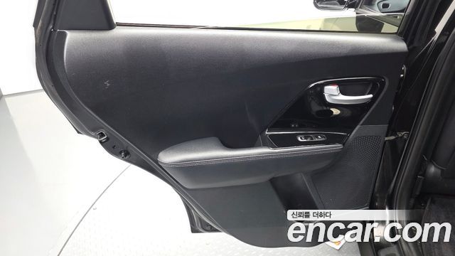 Kia Niro 2017 — photo 15