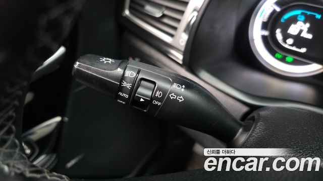 Kia Niro 2017 — photo 29