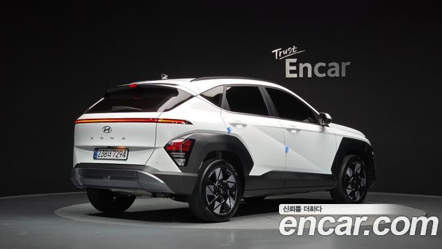 Hyundai Kona 2023 — photo 2