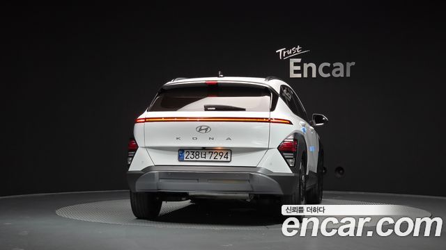 Hyundai Kona 2023 — photo 4