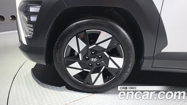 Hyundai Kona 2023 — photo 5