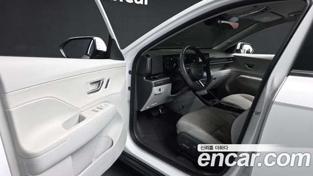 Hyundai Kona 2023 — photo 13