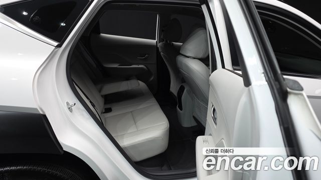 Hyundai Kona 2023 — photo 18