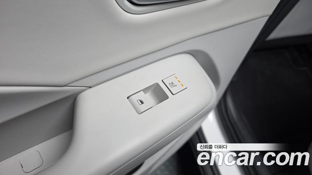 Hyundai Kona 2023 — photo 25