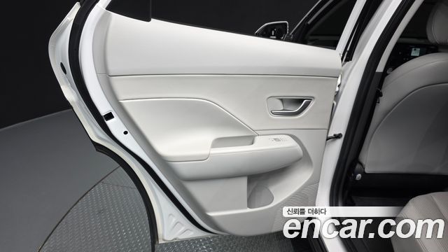 Hyundai Kona 2023 — photo 15