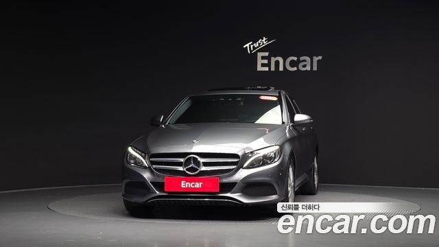 Mercedes-Benz C-Class 2018 — photo 3
