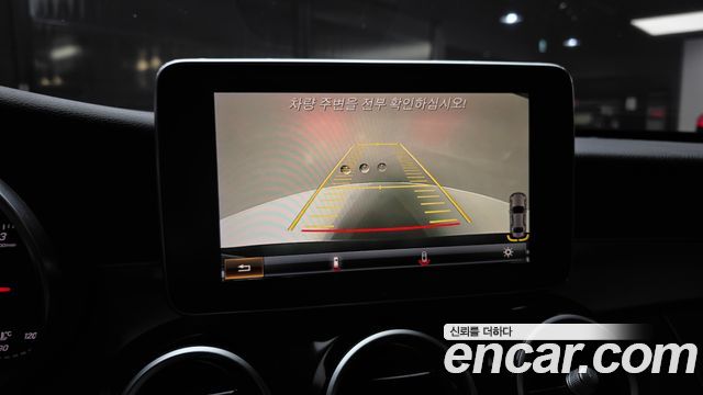 Mercedes-Benz C-Class 2018 — photo 22