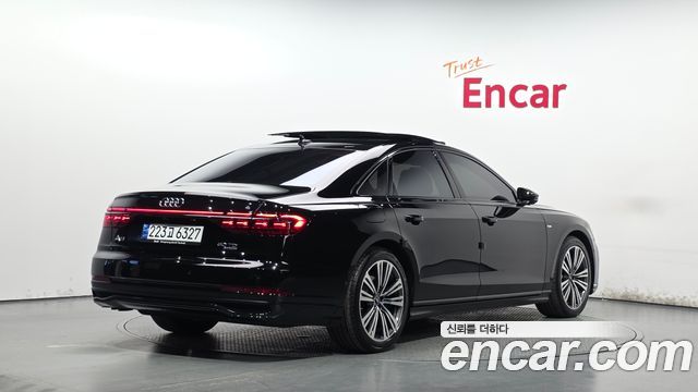 Audi A8 2023 — photo 2