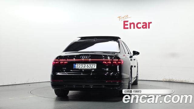Audi A8 2023 — photo 4