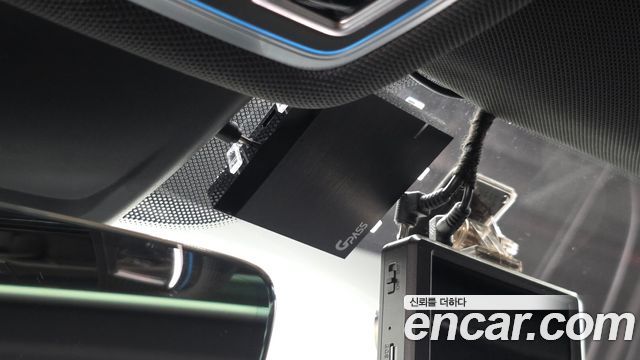 Audi A8 2023 — photo 35