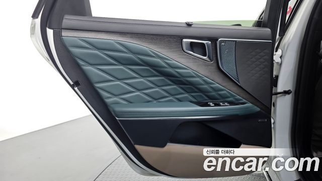 Kia K8 2023 — photo 15