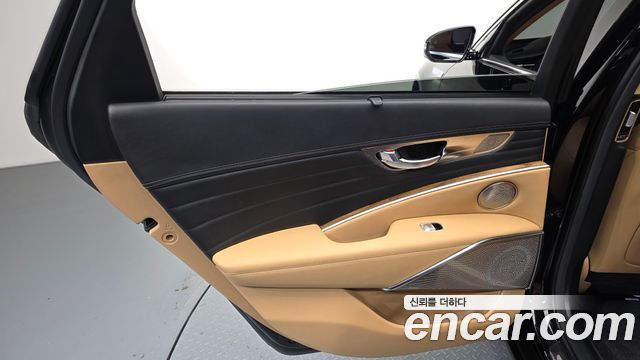 Kia K9 2022 — photo 15