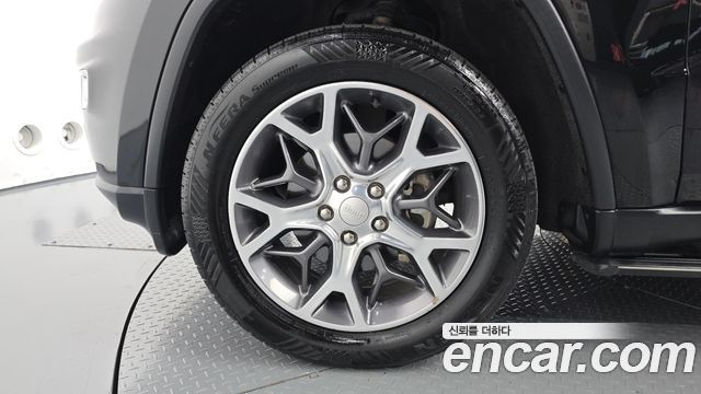 Jeep Cherokee 2020 — photo 5