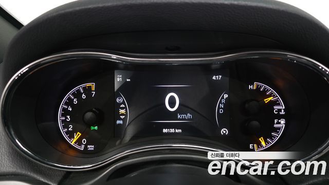 Jeep Cherokee 2020 — photo 11