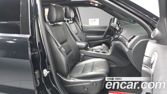 Jeep Cherokee 2020 — photo 17