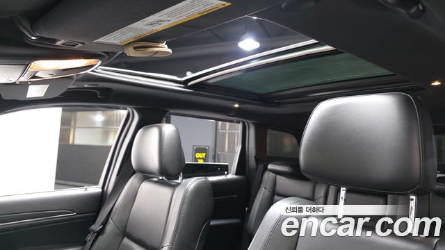 Jeep Cherokee 2020 — photo 25