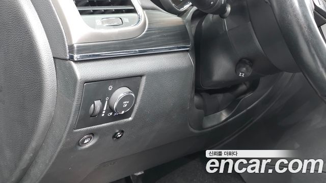 Jeep Cherokee 2020 — photo 31