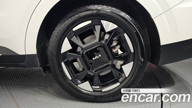Kia Canival 2025 — photo 7