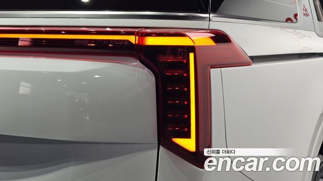 Kia Canival 2025 — photo 9