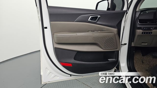 Kia Canival 2025 — photo 14
