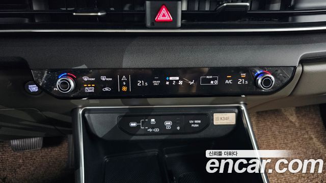 Kia Canival 2025 — photo 35