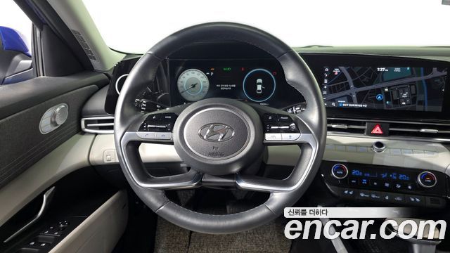 Hyundai AVANTE 2021 — photo 19