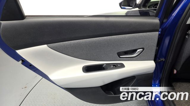 Hyundai AVANTE 2021 — photo 15
